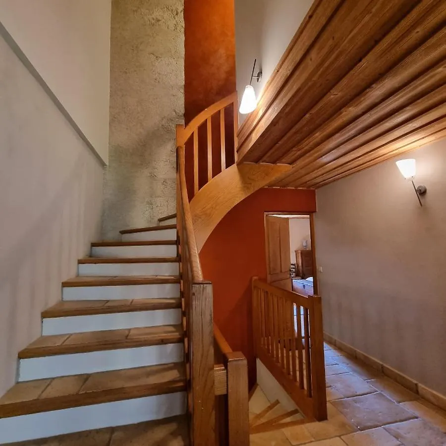 La Vallombreuse Bed & Breakfast Menthon-Saint-Bernard 3*,  France